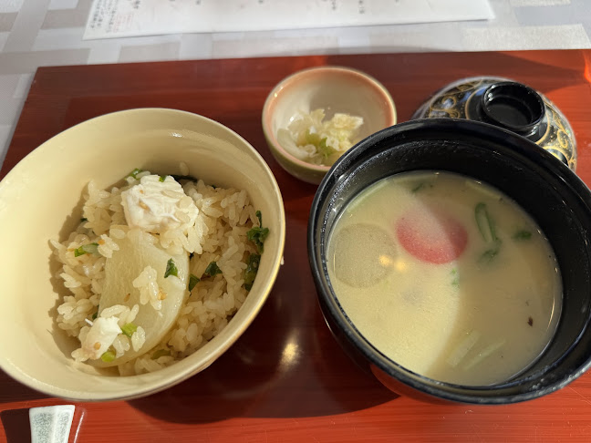 Comentarii opinii despre ぐりる屋島