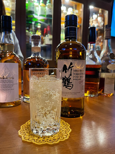 Opinii despre エレガントバー Himawari în 大阪市 - 飲食業