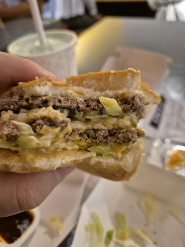 〒604-8172 京都府京都市中京区烏丸通三条上る場之町５９６