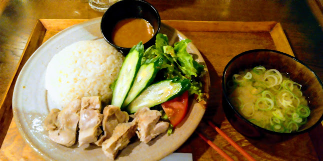 Opinii despre カフェ桃山78 în 京都市 - 飲食業