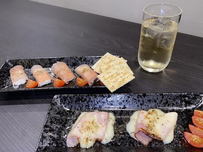 Opinii despre SHOT BAR Phoenix în 高知市 - 飲食業