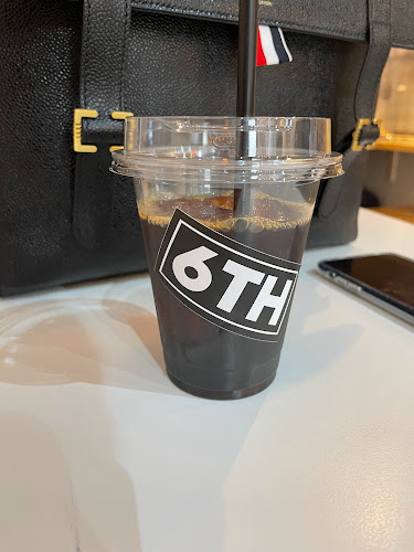 〒550-0013 大阪府大阪市西区新町１丁目１４−３９ 1F