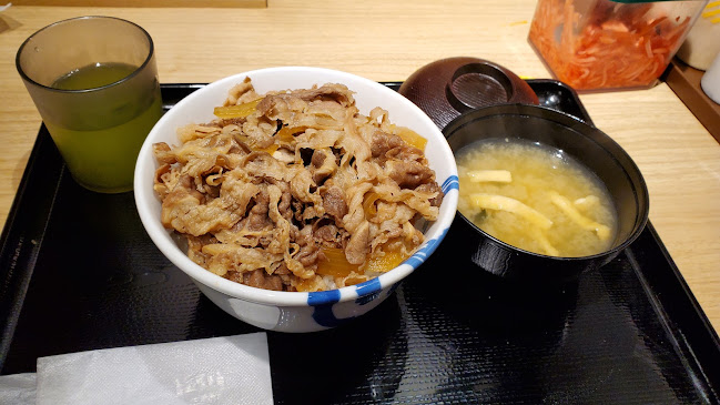 〒180-0004 東京都武蔵野市吉祥寺本町１丁目１５−４