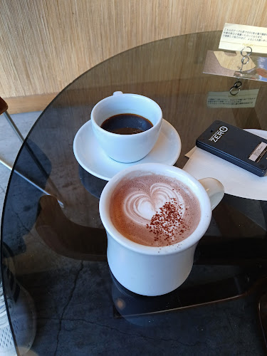 〒111-0032 東京都台東区浅草２丁目６−１５