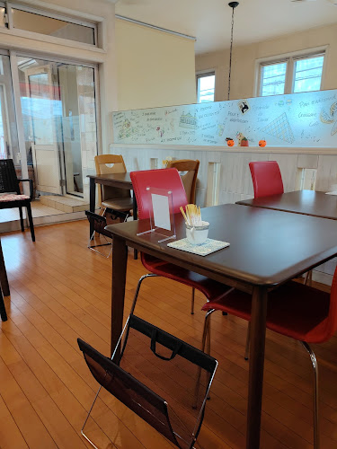 Comentarii opinii despre DEUX FEUILLES(ドゥ･フィーユ)