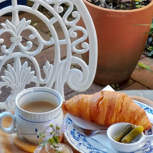 Hummingbird Cafe - 飲食業