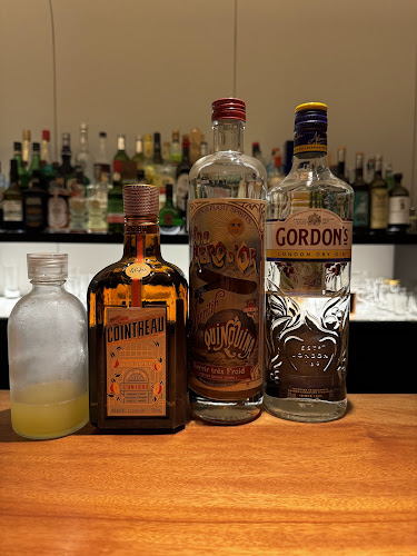 Bar Mano - 飲食業