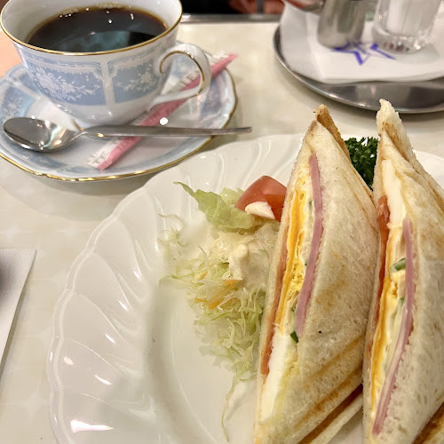 〒542-0071 大阪府大阪市中央区道頓堀１丁目７−４