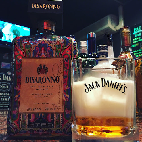 Bar knock out - 飲食業