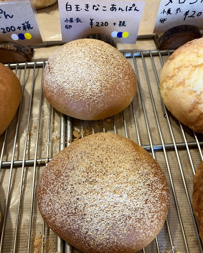 ベーカリーゲン 奈良左京店 - 飲食業