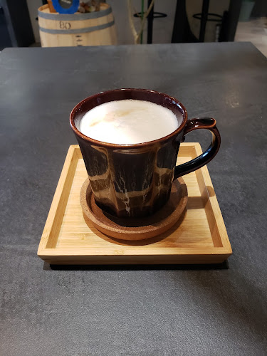 〒238-0031 神奈川県横須賀市衣笠栄町２丁目６６