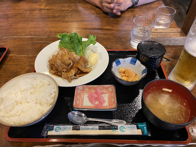 ももどり駅前食堂