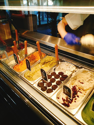 Opinii despre GELATO & CAFE YUMMY'S COFFEE în 新潟市 - 飲食業