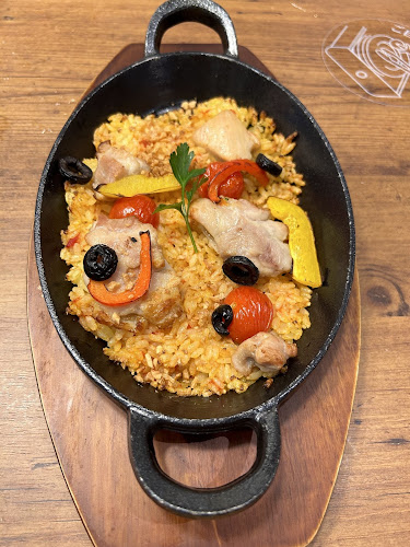 オリーブの丘 札幌本町店 - 飲食業