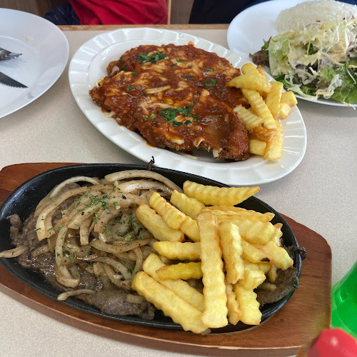 〒485-0082 愛知県小牧市村中１３６８−１