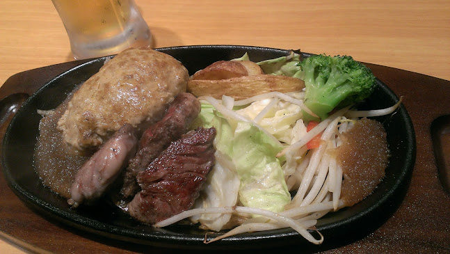 ステーキ宮 戸塚平戸店 - 飲食業