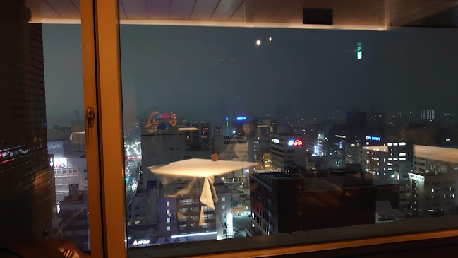 Opinii despre ソルプレーサ în 松本市 - 飲食業