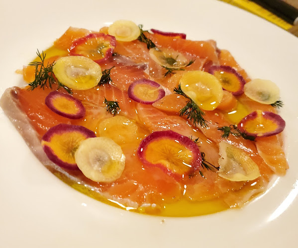 ビストロポワソンルージュ - 飲食業