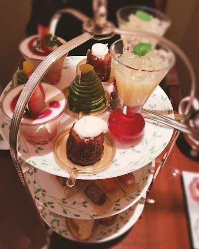 Comentarii opinii despre ロイヤルクリスタル カフェ銀座店