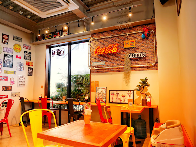 ペリペリチキン 本店 フォレストマーケットライカム クリスマスチキン - 北中城村