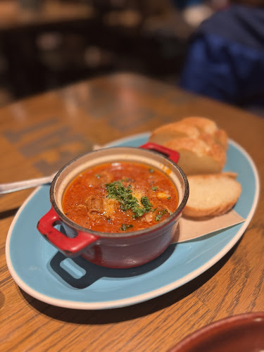 〒100-7001 東京都千代田区丸の内２丁目７−２ JPタワーKITTE1F