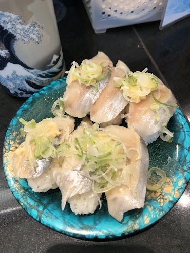 Opinii despre 回転寿司大江戸 池袋南口店 în 豊島区 - 飲食業