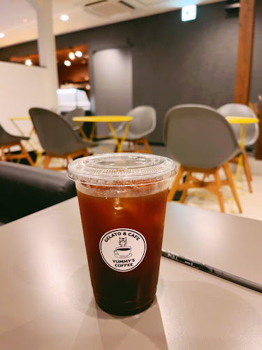 Comentarii opinii despre GELATO & CAFE YUMMY'S COFFEE