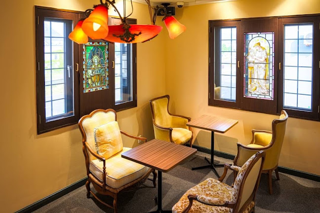 〒047-0031 北海道小樽市色内１丁目２−１７ 小樽ステンドグラス美術館 2F