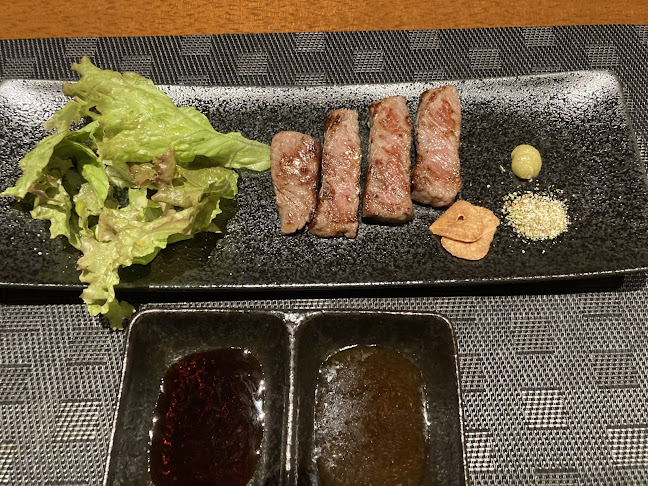 鉄板焼 とよふみ - 飲食業