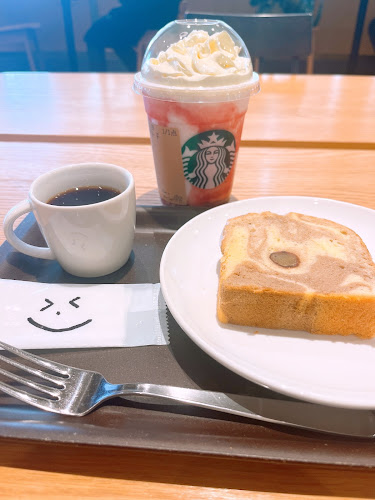 Comentarii opinii despre スターバックス コーヒー JR上野駅 入谷改札前店