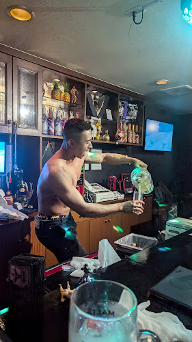 Opinii despre マッスルバー マッチョマッチョバー 広島本店 în 広島市 - 飲食業