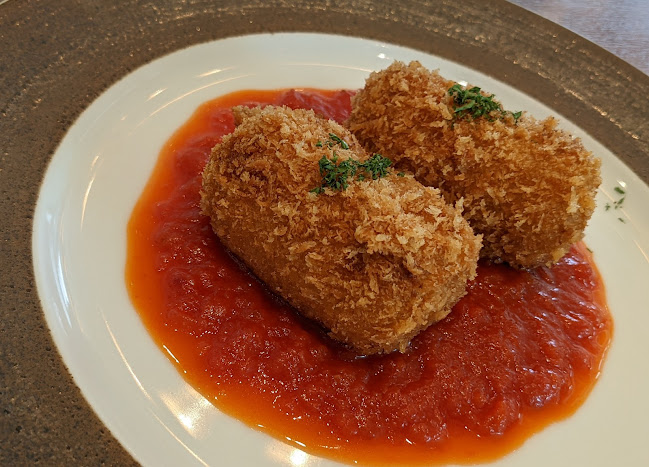 〒651-0085 兵庫県神戸市中央区八幡通４丁目１−２７ Ｄグラフォート神戸三宮タワー 1F