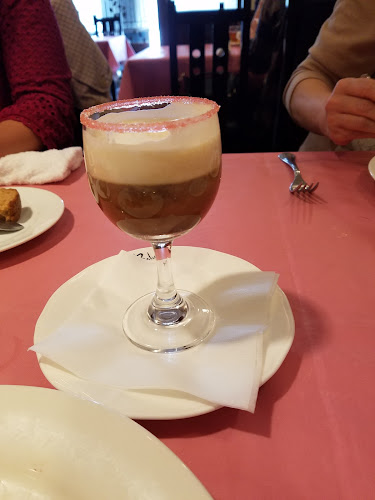 Opinii despre ベルーガ în 墨田区 - 飲食業