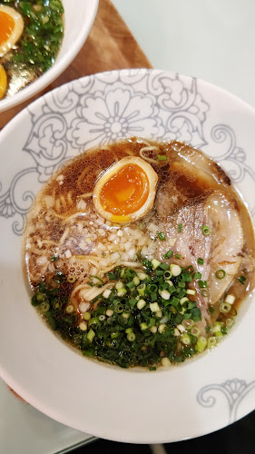 Comentarii opinii despre 自家製焼豚 ちゃーしゅうちゃおちゃん