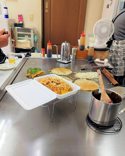 〒737-0052 広島県呉市東中央３丁目７−７