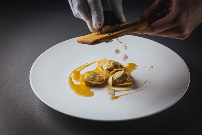 Opinii despre リストランテ シンティッラ în 目黒区 - 飲食業