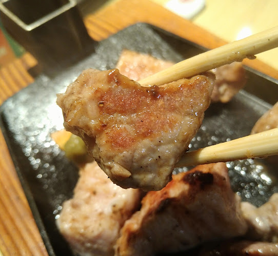 〒430-0944 静岡県浜松市中央区田町３３０−１ マビーセブン 1階