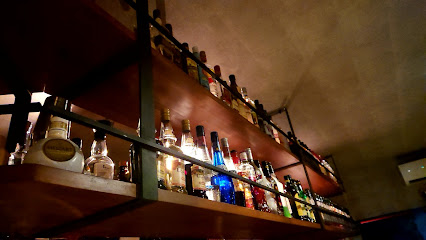 ジャングルジム＆ロック酒場まるお