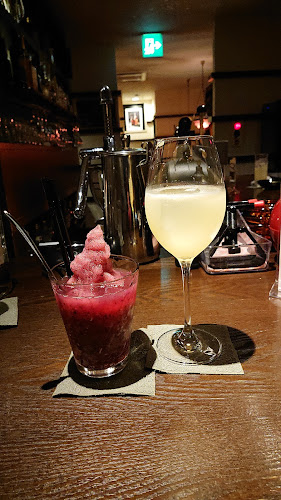 バー・美里 - 飲食業