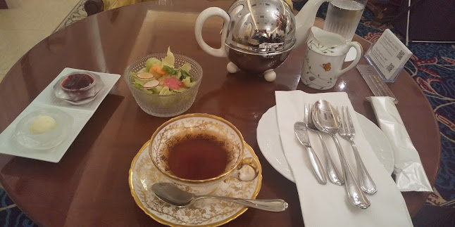 Opinii despre ロイヤルクリスタル カフェ銀座店 în 中央区 - 飲食業