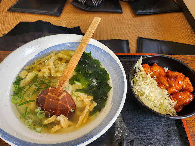 Opinii despre 鳴門うどんやまなみ店 în 別府市 - 飲食業