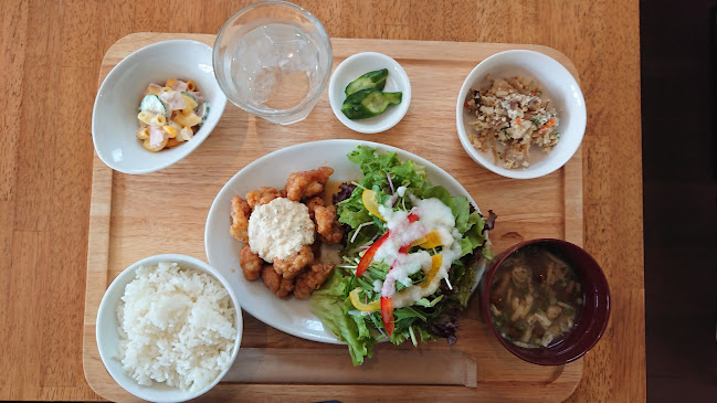 カフェ フレディ