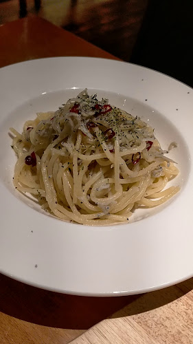 〒739-0025 広島県東広島市西条中央３丁目２６−５