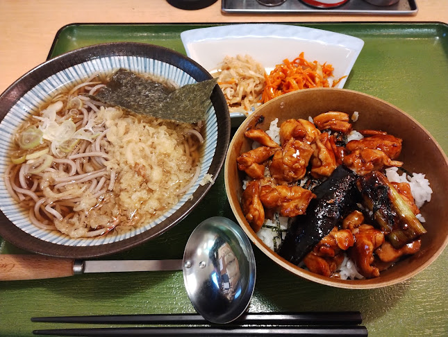 Comentarii opinii despre 居酒屋 味よし 千葉街道店