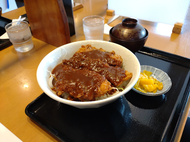 Comentarii opinii despre 定食屋 仁亭(じんてい)