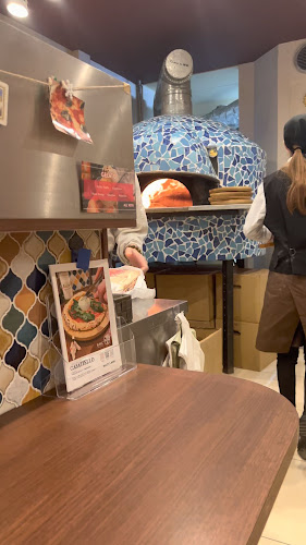 Opinii despre カサディエッロ în 大阪市 - 飲食業