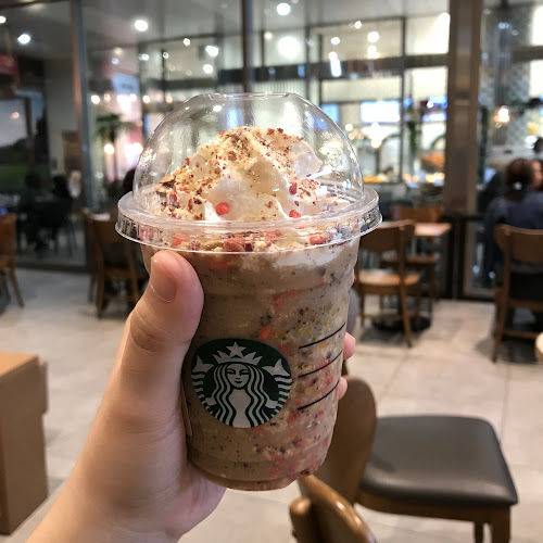 スターバックス コーヒー リバーウォーク北九州デコシティ店 - 北九州市