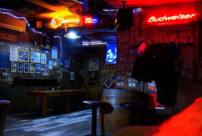 George's Bar ジョージズバー - 飲食業