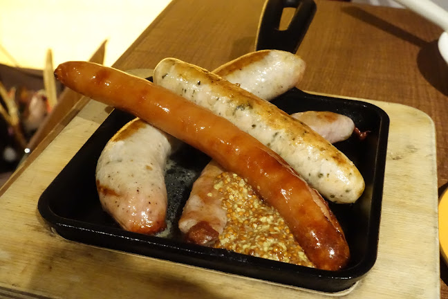 Opinii despre BEER＆GRILLコウベビアハウゼ în 神戸市 - 飲食業