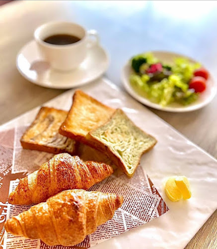 〒900-0016 沖縄県那覇市前島３丁目２−２０